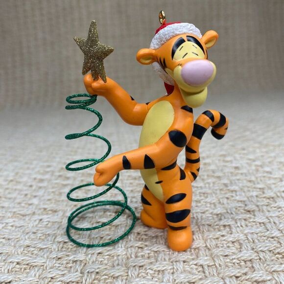 Tigger's Springy Tree 2002 Hallmark Keepsake Ornament - Picture 2 of 5